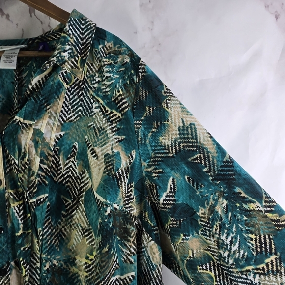 Catherines Shirt Womens 3X 26W 28W Green Blouse Button Up Long Sleeve Top - Picture 9 of 10